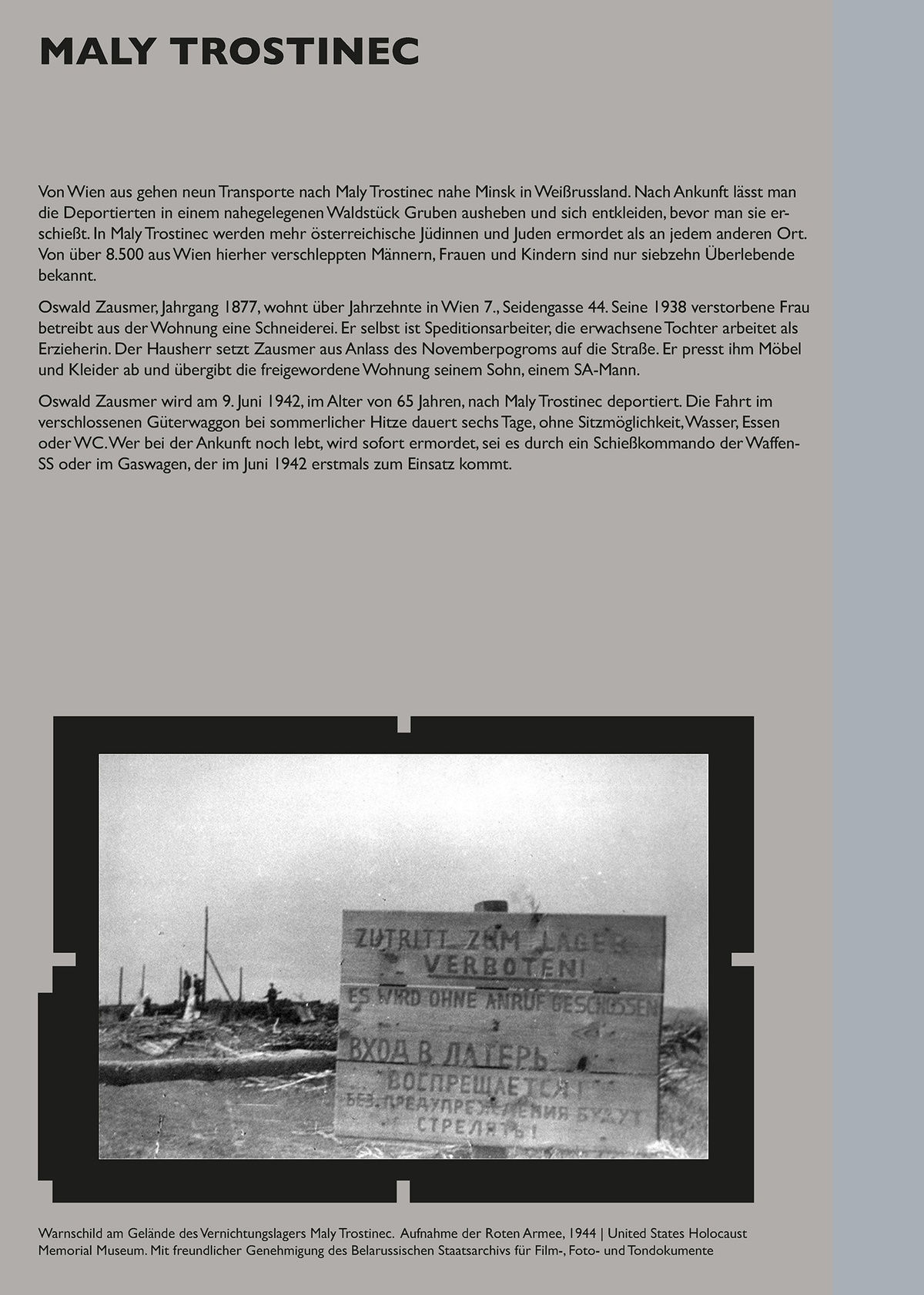 Tafel: Maly Trostinec &copy; Tafel aus der Installation &raquo;Schaltstelle des Terrors&laquo; von Sophie Lillie und Arye Wachsmuth