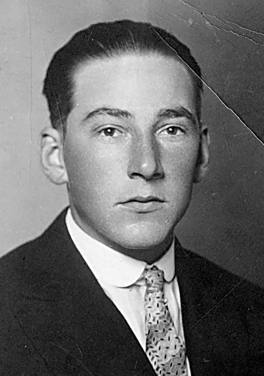 Junger Mann im Anzug &copy; &Ouml;StA