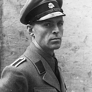 Mann mit Uniform und SS-M&uuml;tze. &copy; WStLA